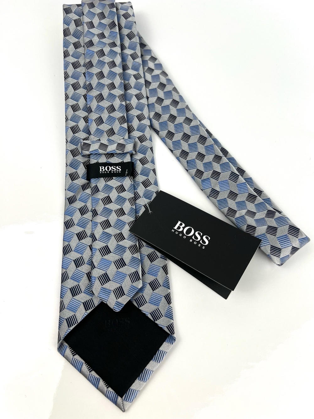 Hugo Boss NWT Blue/Black/Silver Abstract Squares Pattern Silk Tie Professional